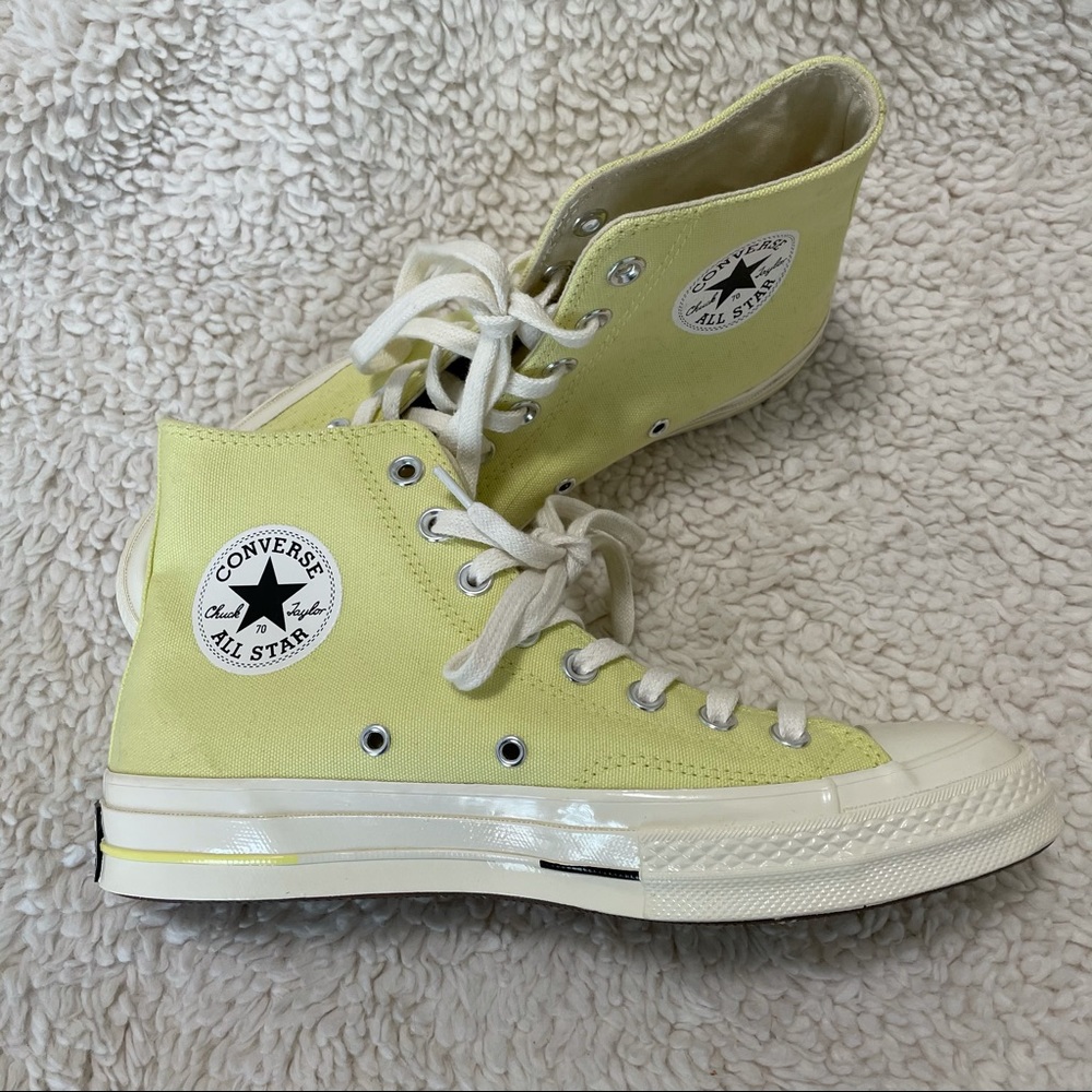 SOLD Converse High Tops